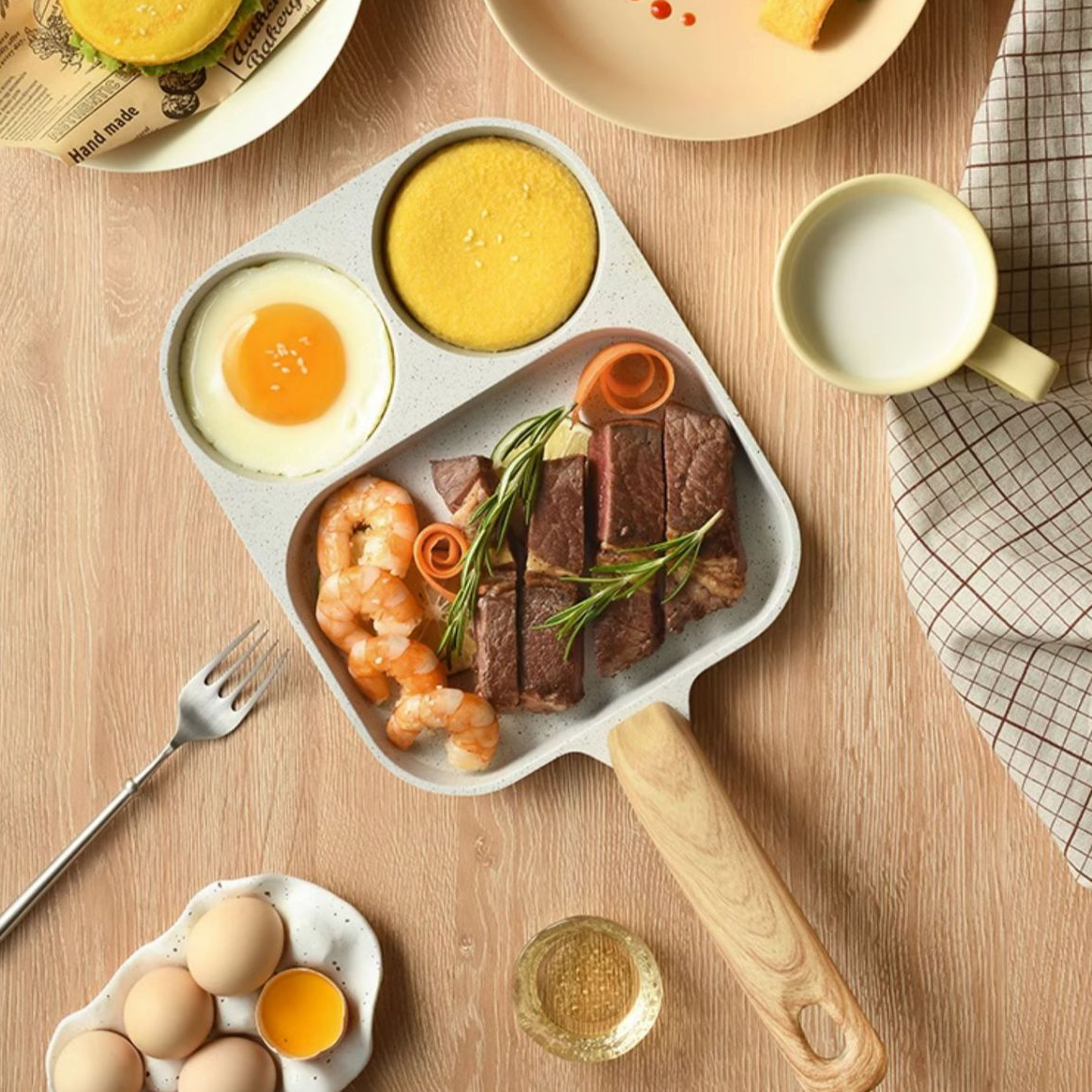 4 viename neprideganti keptuvė: puikiai tinka kiaušiniams, šoninei ir mėsainiams kepti-LT