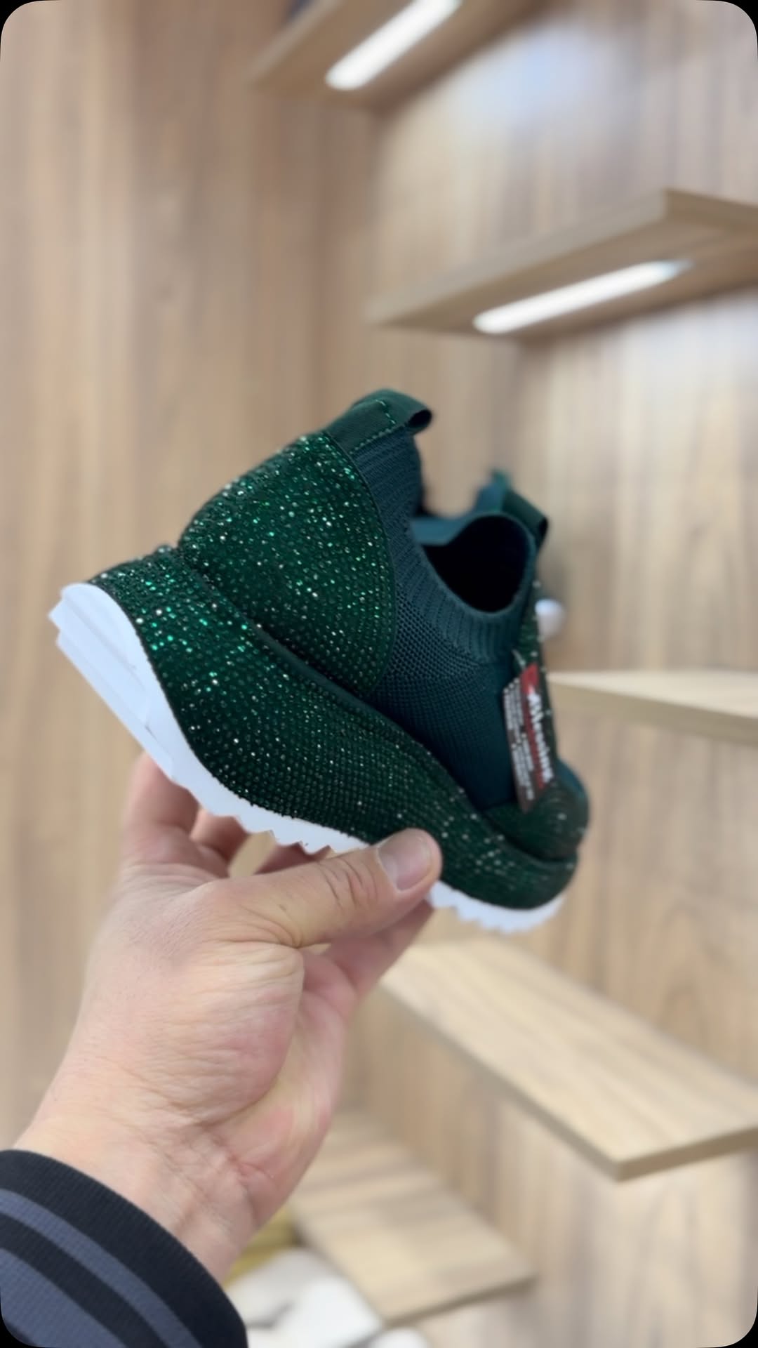 Μοντέρνα, casual sneakers με κρύσταλλα-LT 