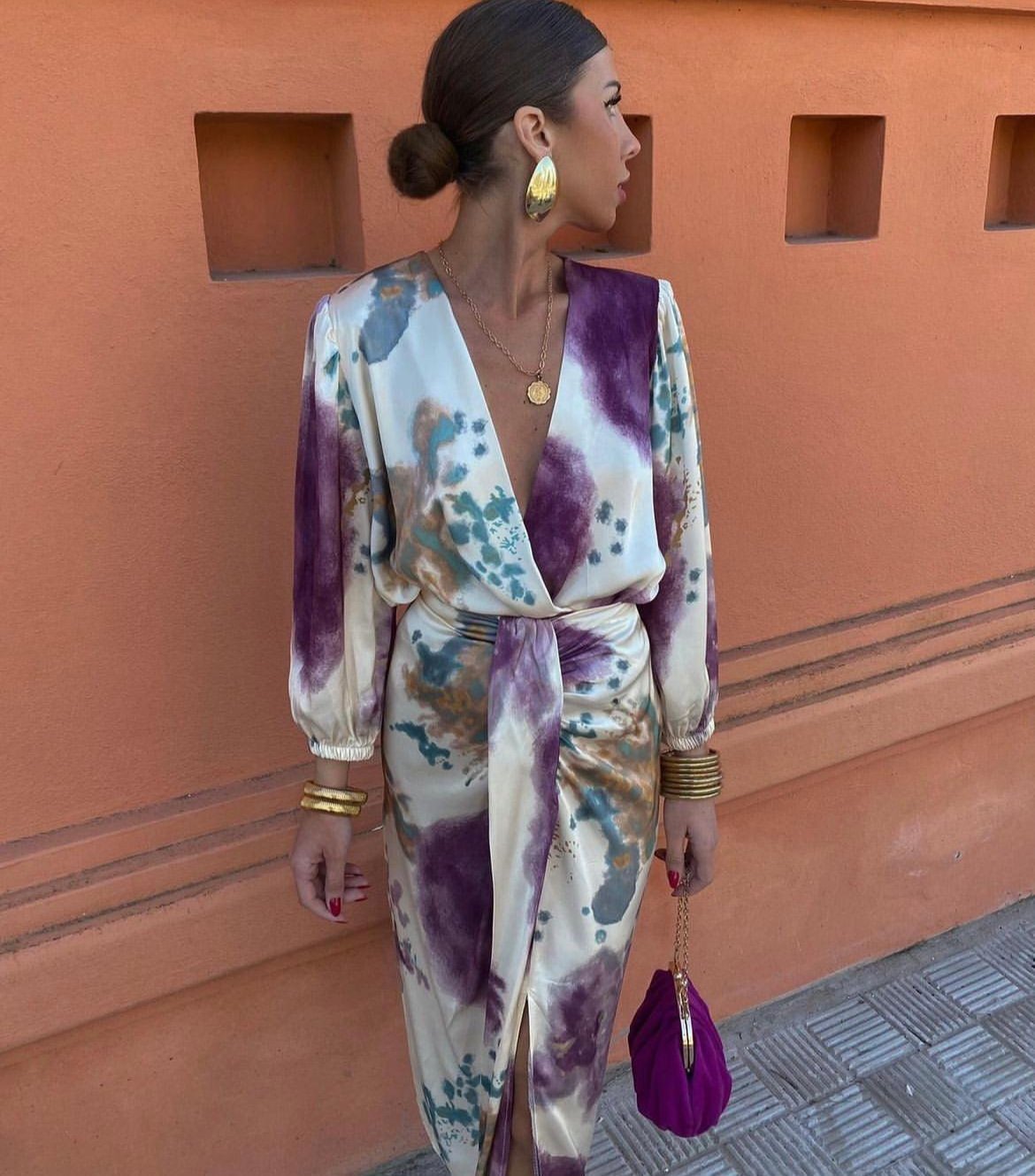 Elegantiška violetinė suknelė V formos iškirpte 💜-LT