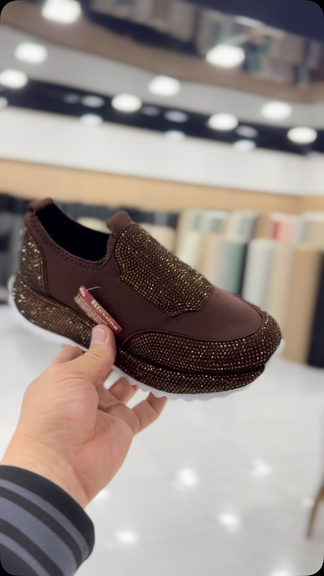 Μοντέρνα, casual sneakers με κρύσταλλα-LT 