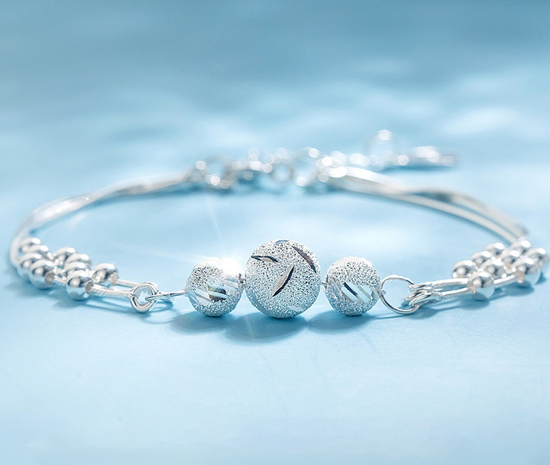 Βραχιόλι με χάντρες - μια ευλογία για την οικογένεια