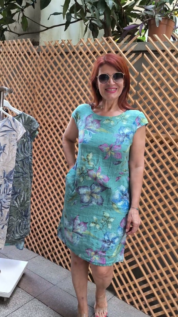 👗 Φόρεμα με χρήσεις, φαρδιά μανίκια και γραμμική γραμμοκοψη-GR