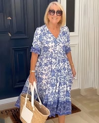 Elegantiška ir stilinga suknelė su raštais ir V formos iškirpte-LT