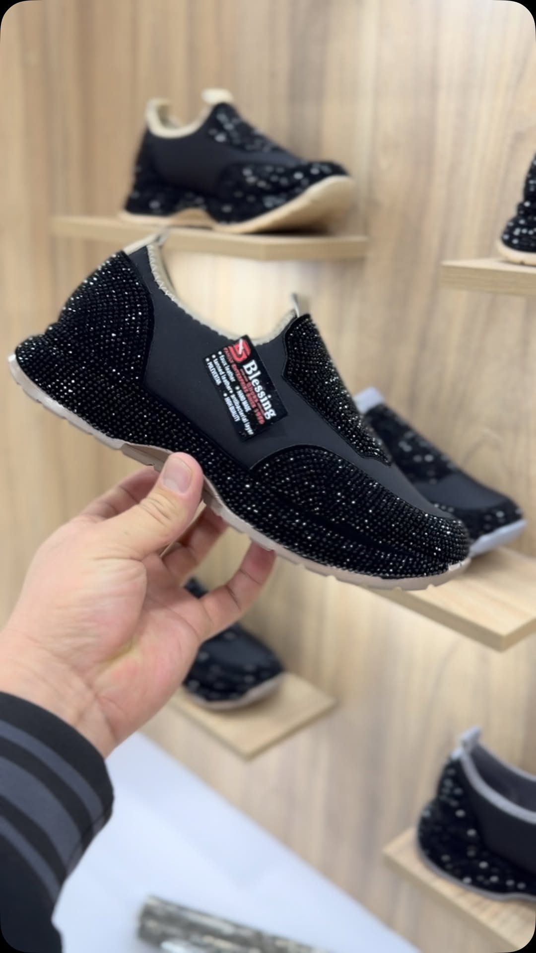 Μοντέρνα, casual sneakers με κρύσταλλα-LT 