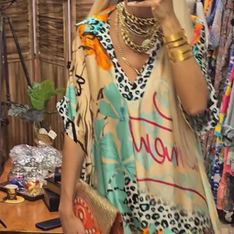 Γυναικείο φόρεμα με κοντά μανίκια και στάμπα σε V-cut-SI