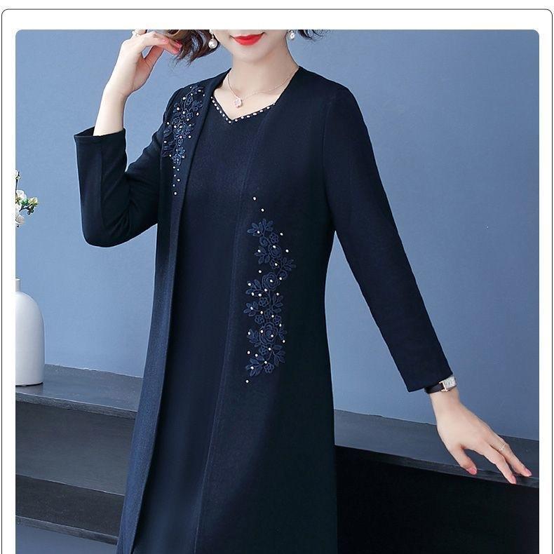 Elegantiškas dviejų dalių moteriškas komplektas su švarku ir suknele-LT