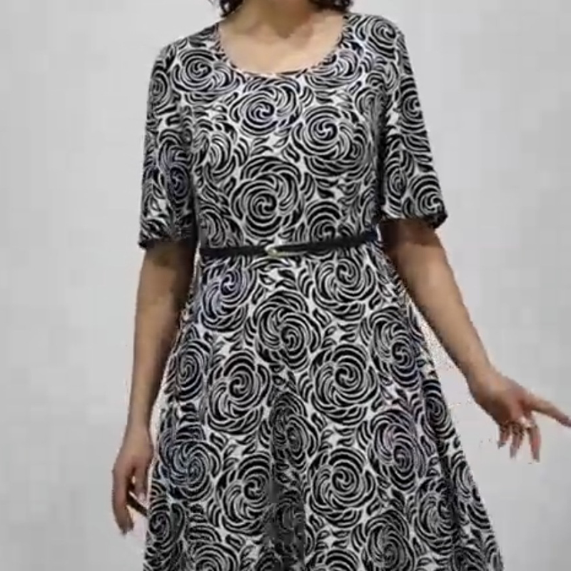 Elegantiška raštuota maksi suknelė su diržu-LT