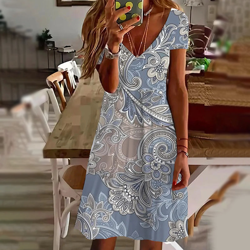 Elegantiškos moteriškos suknelės su V formos iškirpte-LT