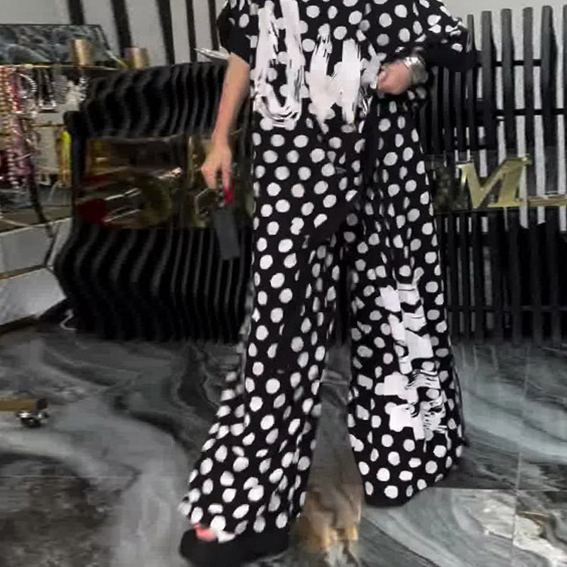 Dviejų dalių komplektas: didelis viršutinis drabužis ir plačios kelnės moterims-LT